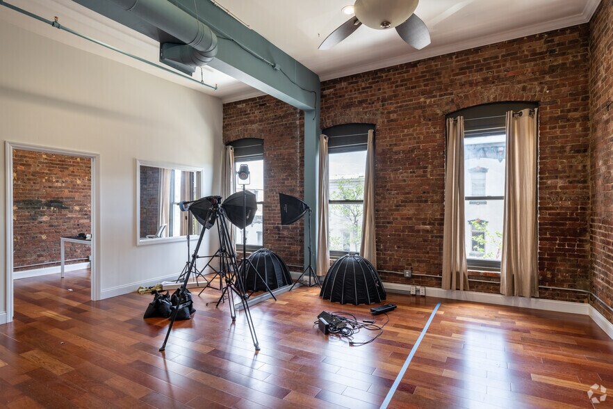 More Photos Of 14-16 Broad St, Red Bank Loft Creative Space For Lease