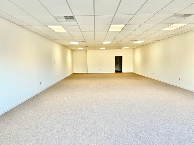 More Photos Of 3115-3167 E Center Street Ext, Warsaw Unknown For Lease