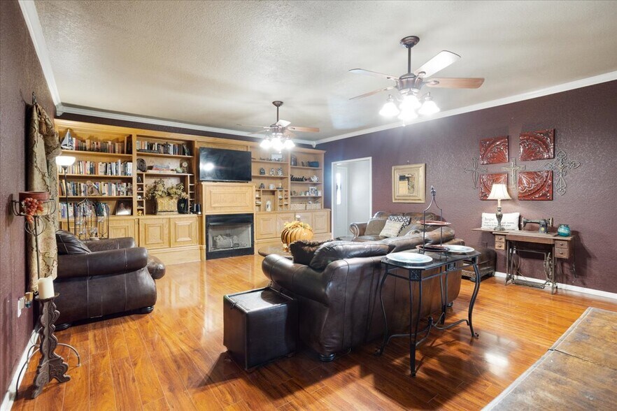 More Photos Of 1150 Platter Cutoff Rd, Calera Flex For Sale