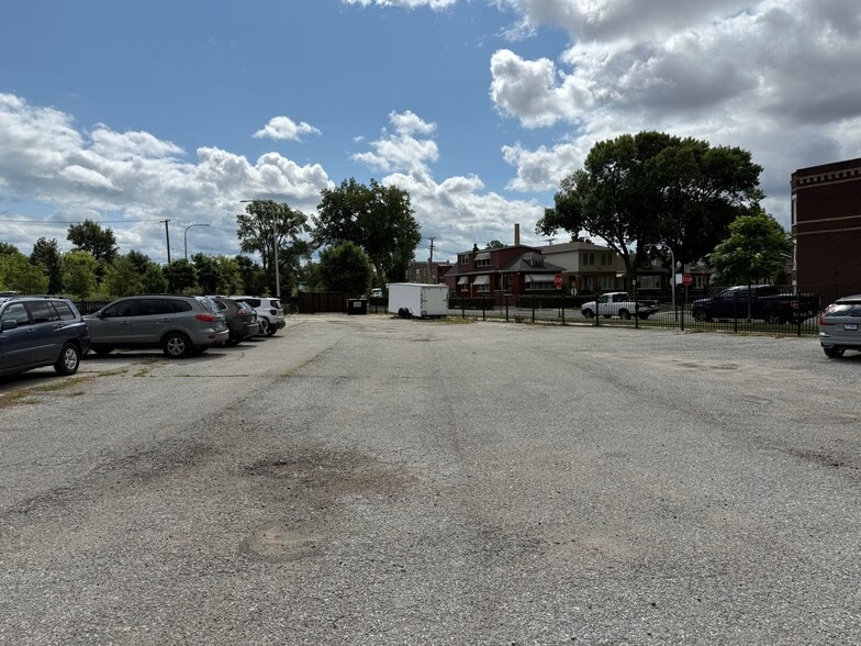 More Photos Of 3515 W Grand Ave, Chicago Land For Sale