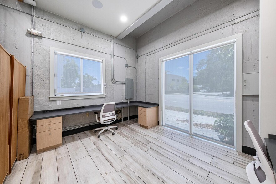 More Photos Of 3305 SW 37th Ave, Miami Office For Sale