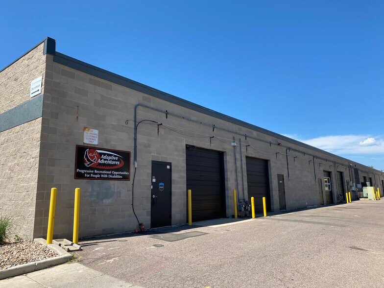 More Photos Of 1315 Nelson St, Lakewood Warehouse For Lease