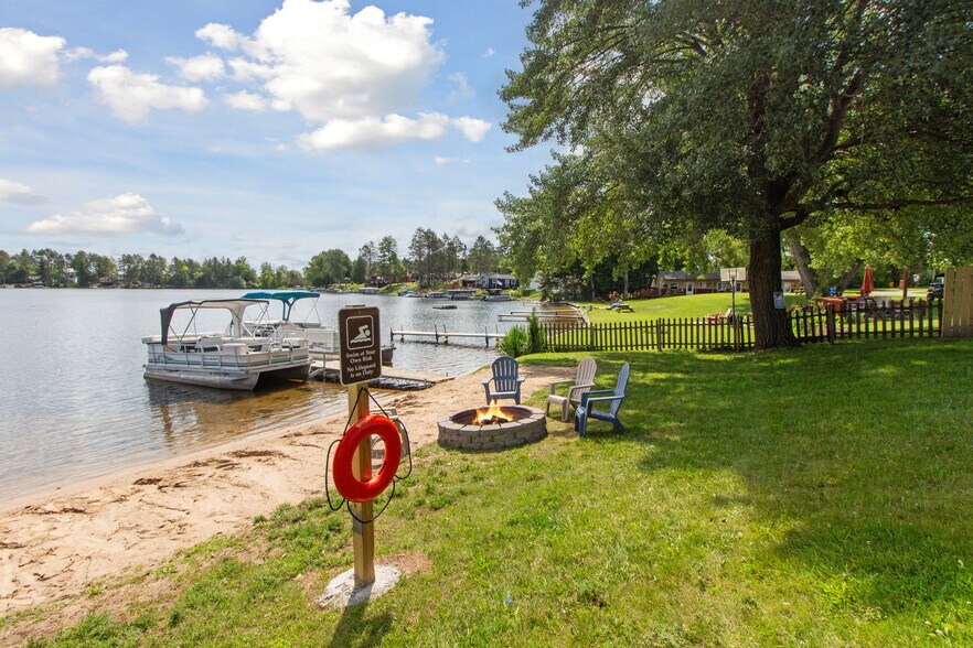 More Photos Of 4998 Main Ext, Long Lake Hospitality For Sale