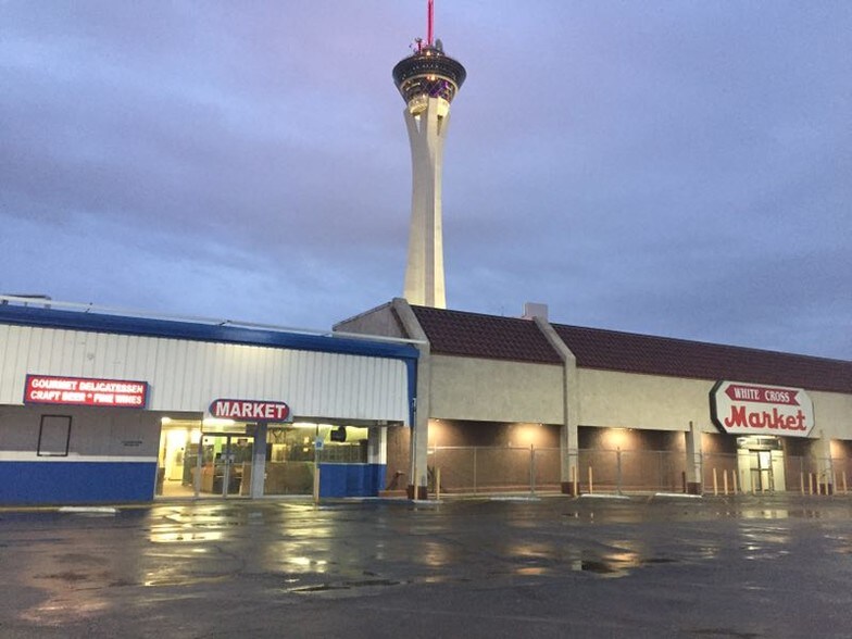 More Photos Of 1700 Las Vegas Blvd, Las Vegas Restaurant For Lease