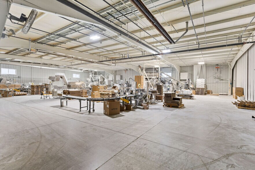 More Photos Of 2000 Ashley Rd, Morris Manufacturing For Lease