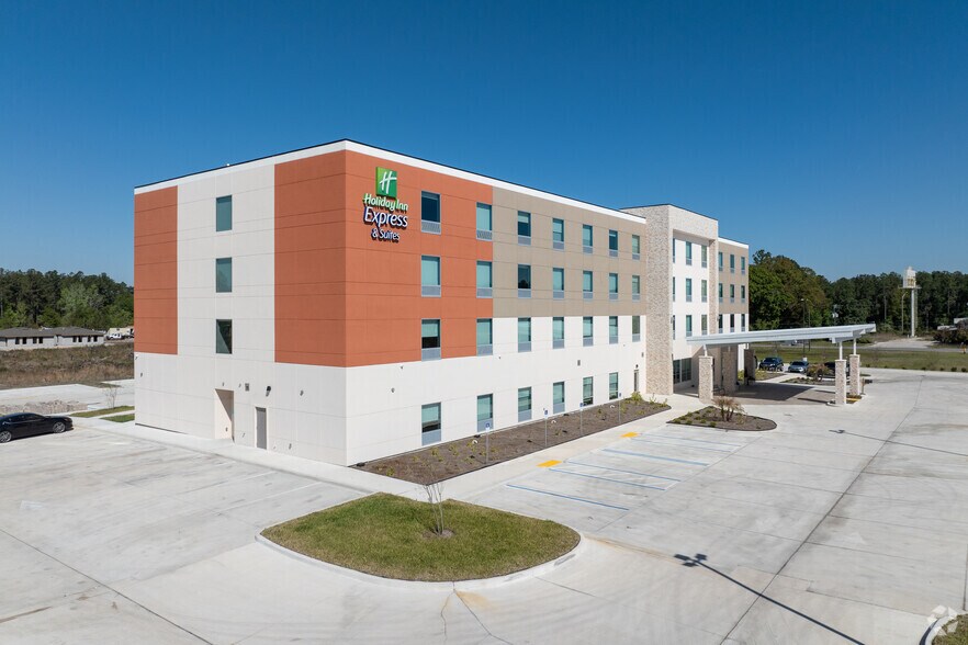 More Photos Of 220 Woodlawn Rd, Macclenny Hotel For Sale