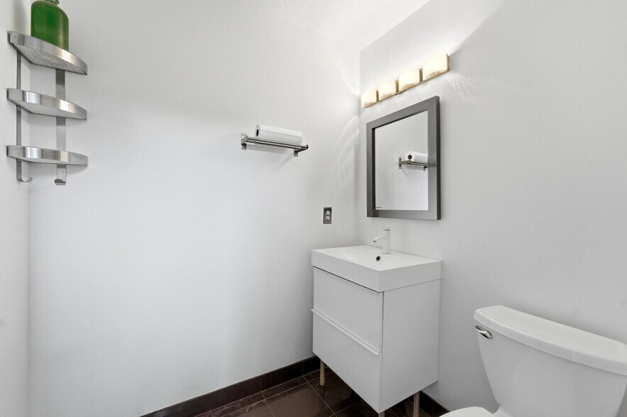 More Photos Of 1762 Prospector Ave, Park City Office For Sale