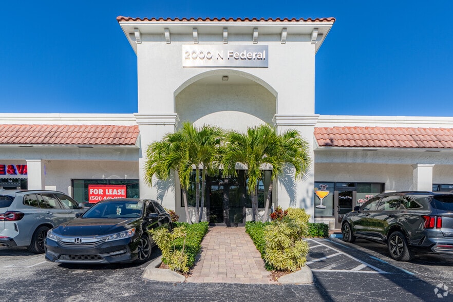 More Photos Of 2000 N Federal Hwy, Delray Beach General Retail For Lease