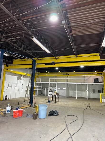 More Photos Of 970 Mercer Rd, Franklin Warehouse For Lease