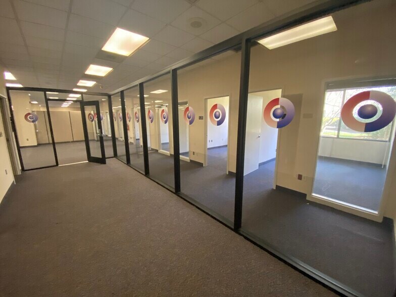 More Photos Of 4025 University Pky, Winston-Salem Unknown For Lease