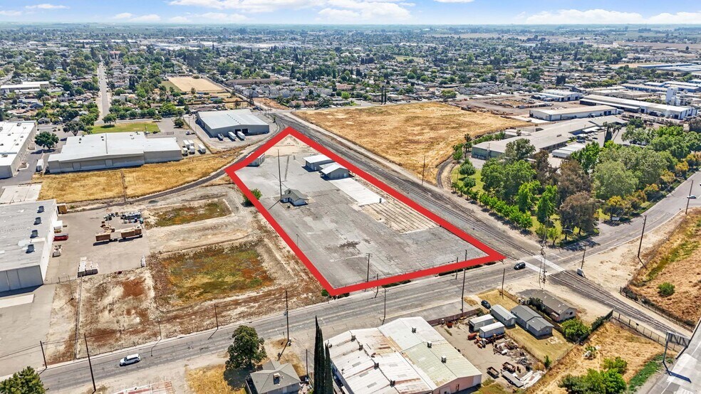 More Photos Of 410 S Tully Rd, Turlock Industrial For Sale
