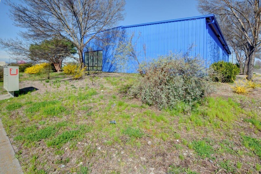 More Photos Of 2465 Avenue A, White City Freestanding For Sale