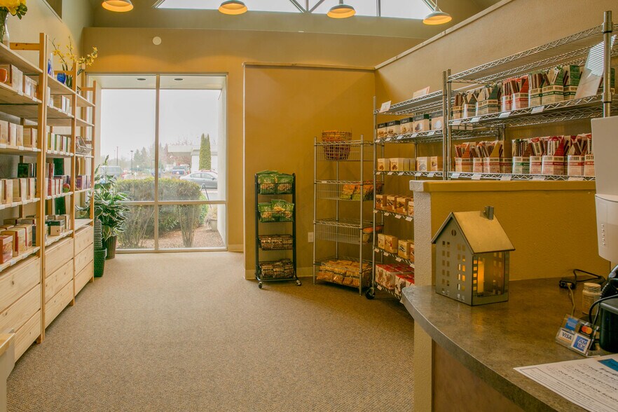 More Photos Of 1970 SE 14th Ave, Albany Medical For Lease