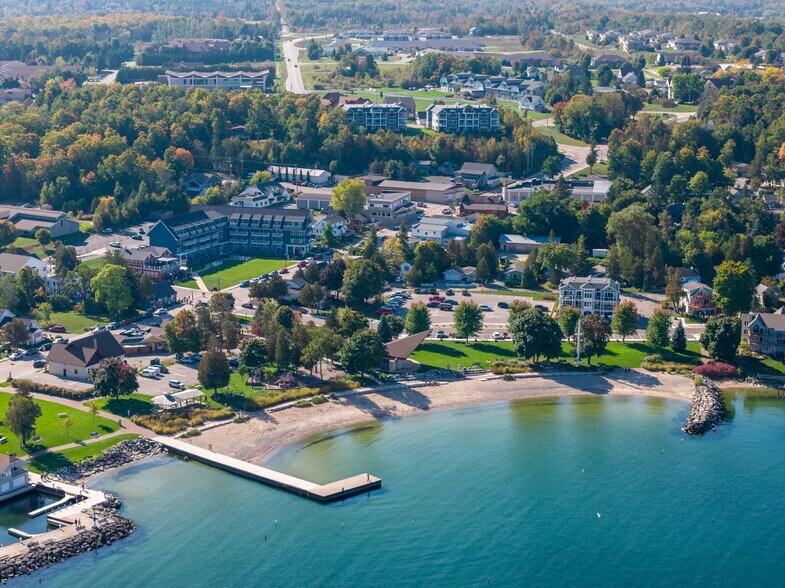 More Photos Of 2363 Mill Rd, Sister Bay Apartments For Sale