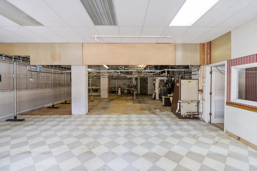 More Photos Of 3605-3611 Buchanan St, San Francisco Storefront Retail Residential For Sale