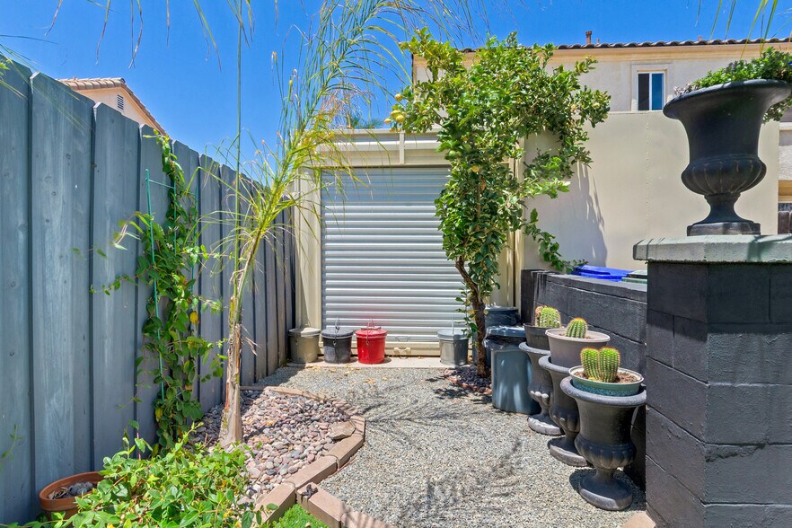 More Photos Of 916 Imperial Beach Blvd, Imperial Beach Apartments For Sale