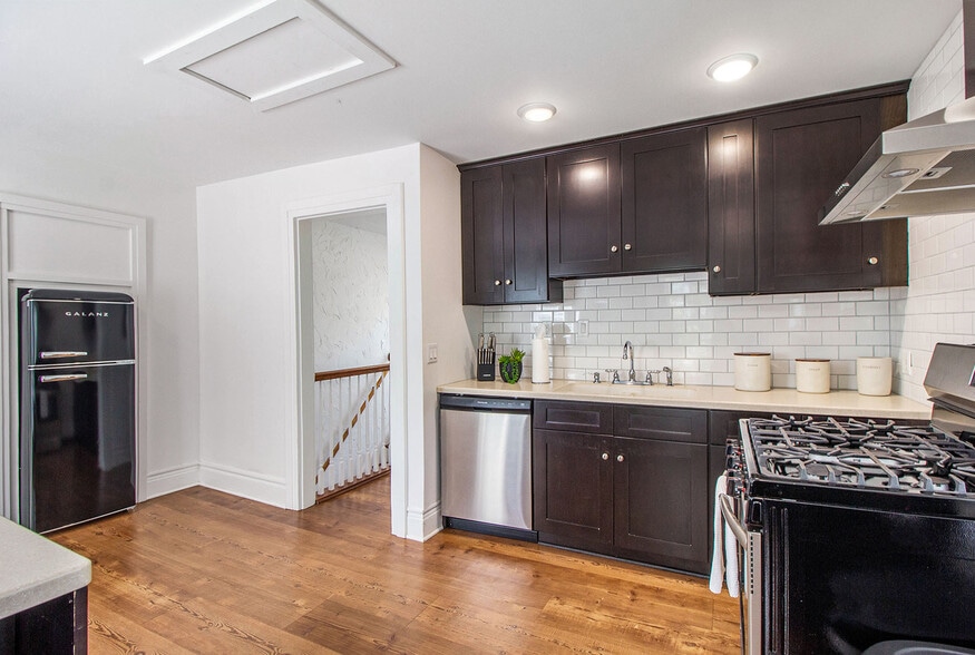 More Photos Of 155 N Main St, Village of Clarkston Hospitality For Sale