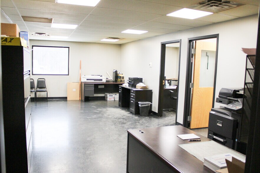 More Photos Of 895 W County Road 350 N, North Vernon Warehouse For Sale