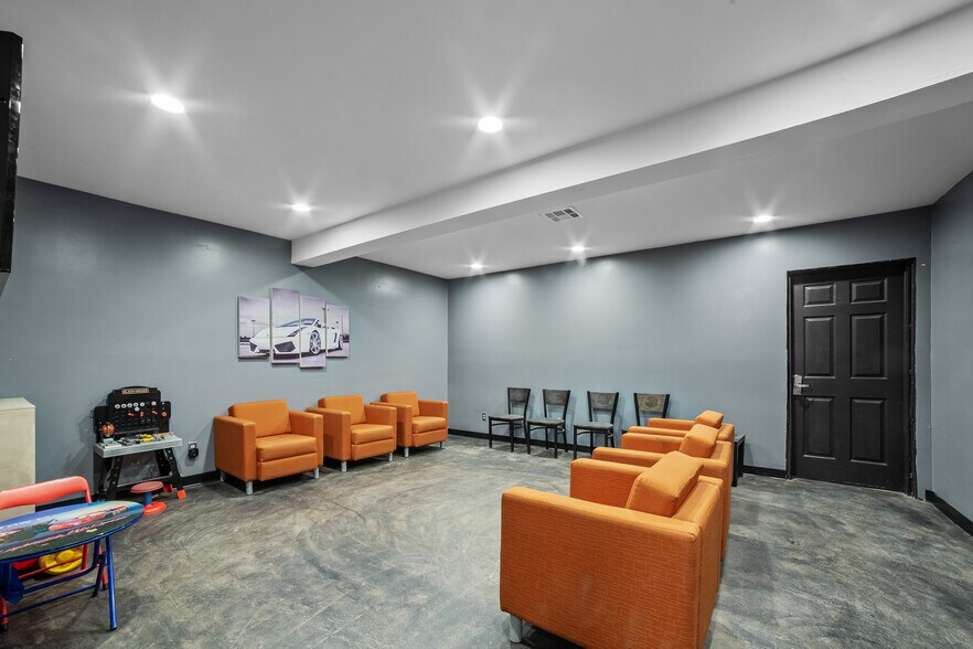 More Photos Of 15304 76th E Ave, Bixby Warehouse For Sale