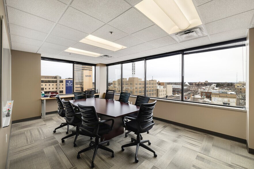 More Photos Of 51 Broadway N, Fargo Office For Lease