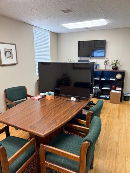 More Photos Of 225 S Civic Dr, Palm Springs Medical For Sale