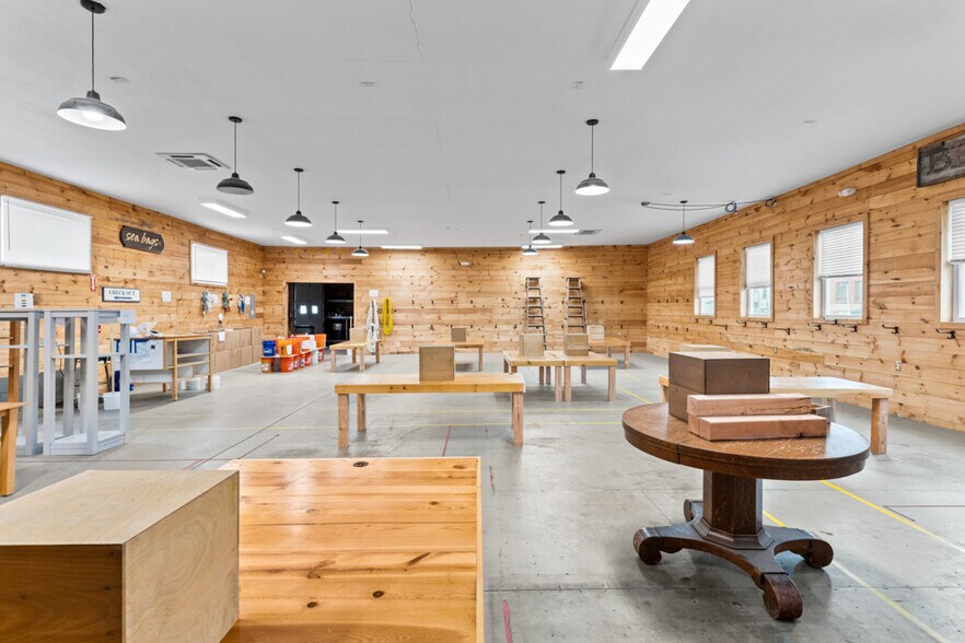 More Photos Of Custom House Wharf Street, Portland General Retail For Lease
