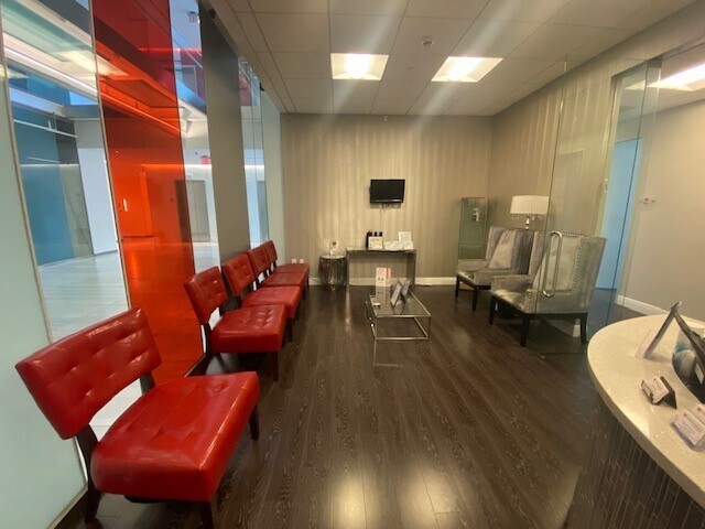 More Photos Of 21550 Biscayne Blvd, Aventura Medical For Lease