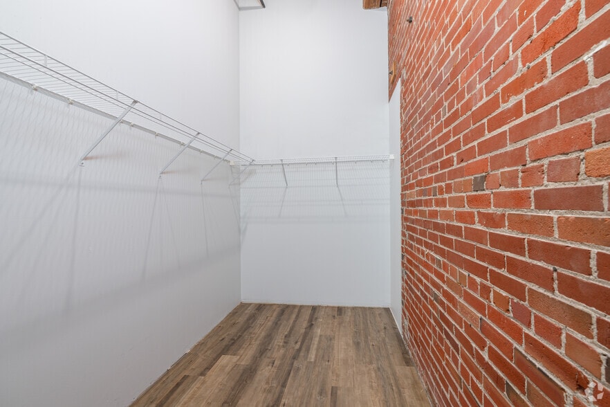 More Photos Of 1308 Washington Ave, Saint Louis Apartments For Sale