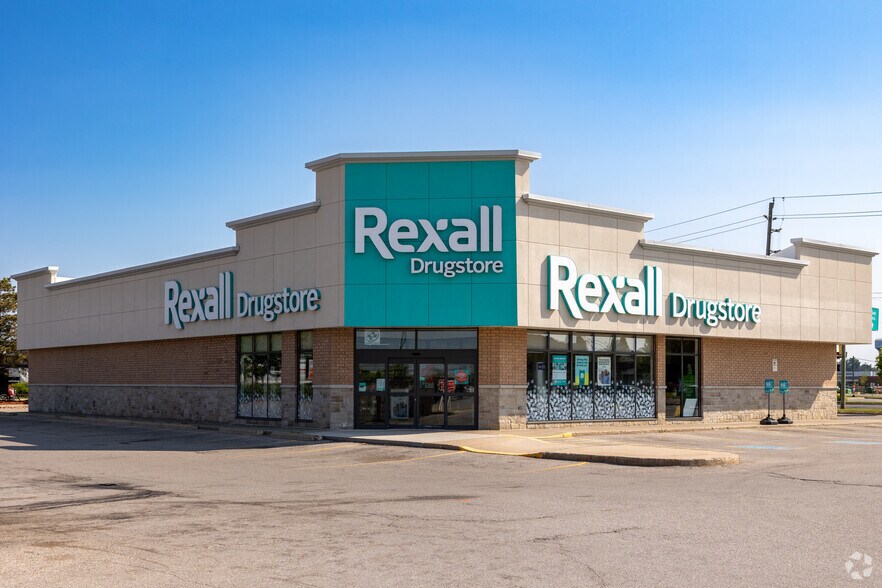 Primary Photo Of 149 Young St, Alliston General Retail For Lease