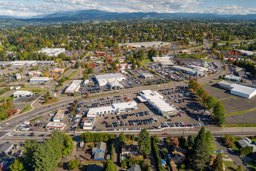 More Photos Of 1940 E Powell Blvd, Gresham Auto Dealership For Sale