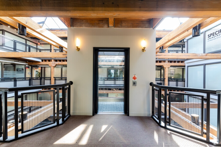 More Photos Of 200-300 E 5th Ave, Naperville Apartments For Lease