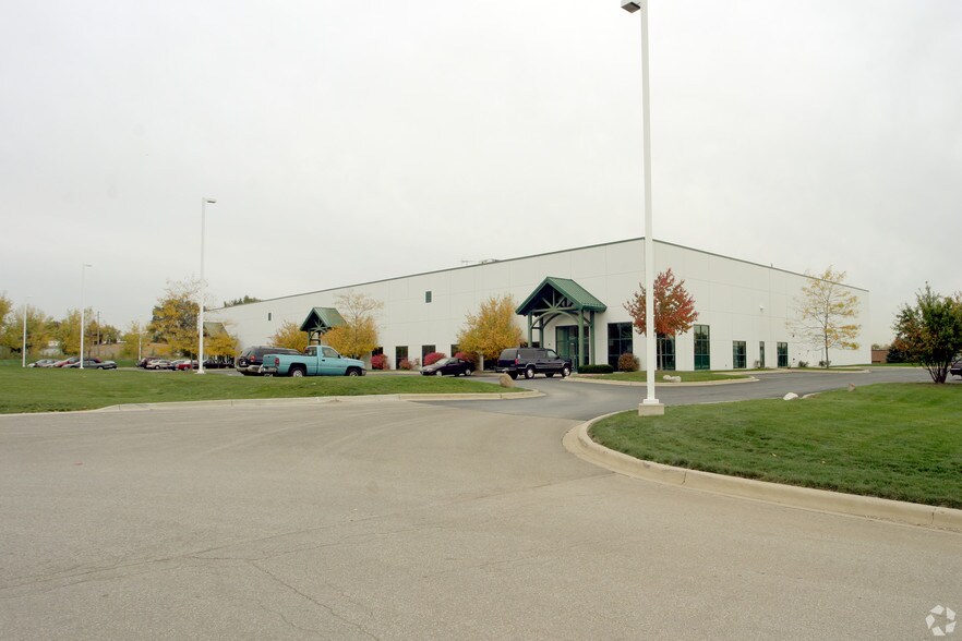 More Photos Of 4501-4509 Prime Pky, McHenry Warehouse For Lease