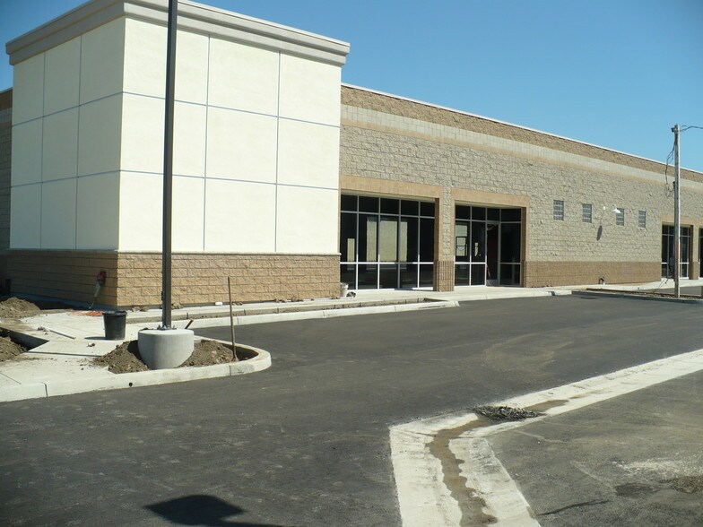 More Photos Of 110 Calavo St, Santa Paula Warehouse For Lease