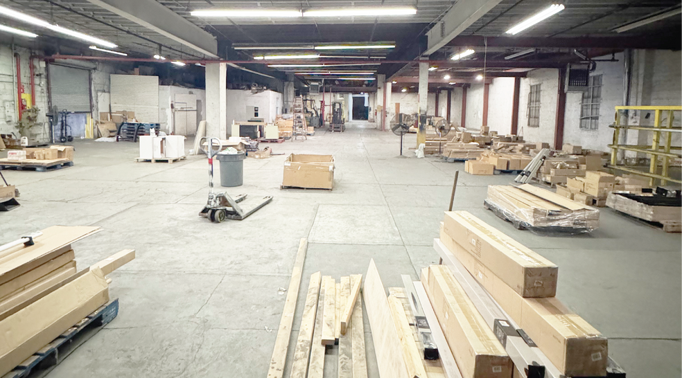More Photos Of 450 Austin Pl, Bronx Warehouse For Sale
