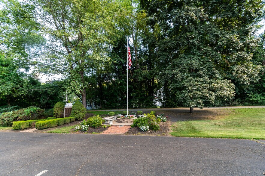 More Photos Of 9 Mill St, Stockton Police Fire Station For Sale
