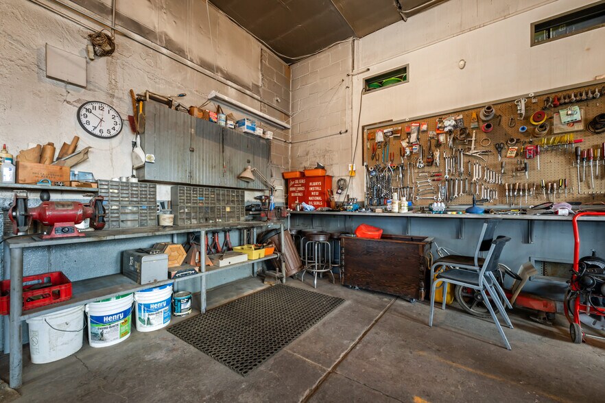 More Photos Of 802 Main St, Walsenburg Auto Repair For Sale