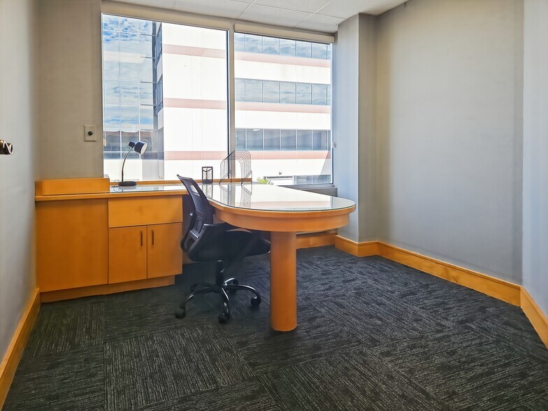 More Photos Of 258 Corporate Dr, Madison Coworking Space