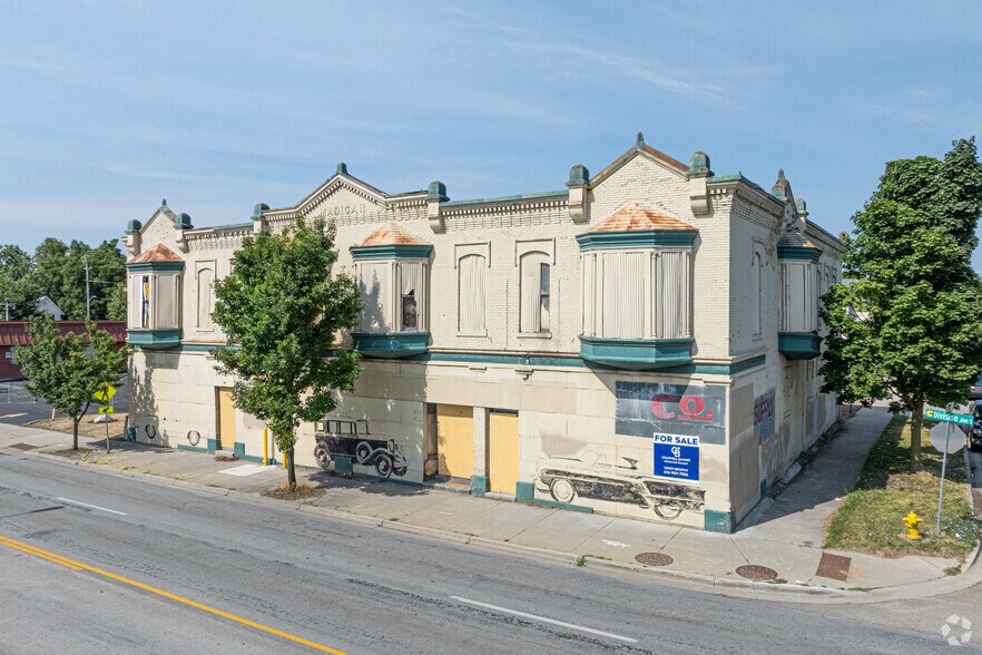 Primary Photo Of 1103 Division Ave S, Grand Rapids Freestanding For Sale