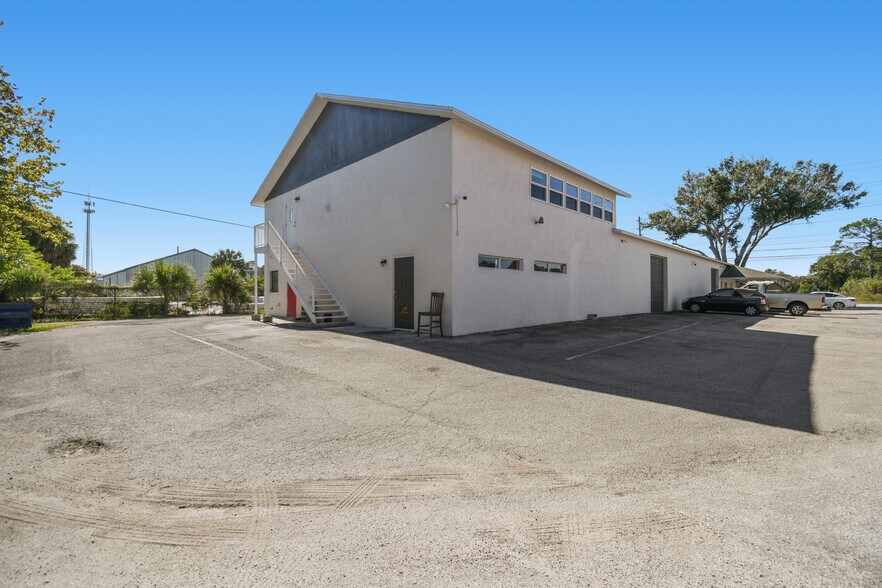 More Photos Of 6010 Wall St, Port Richey Warehouse For Sale