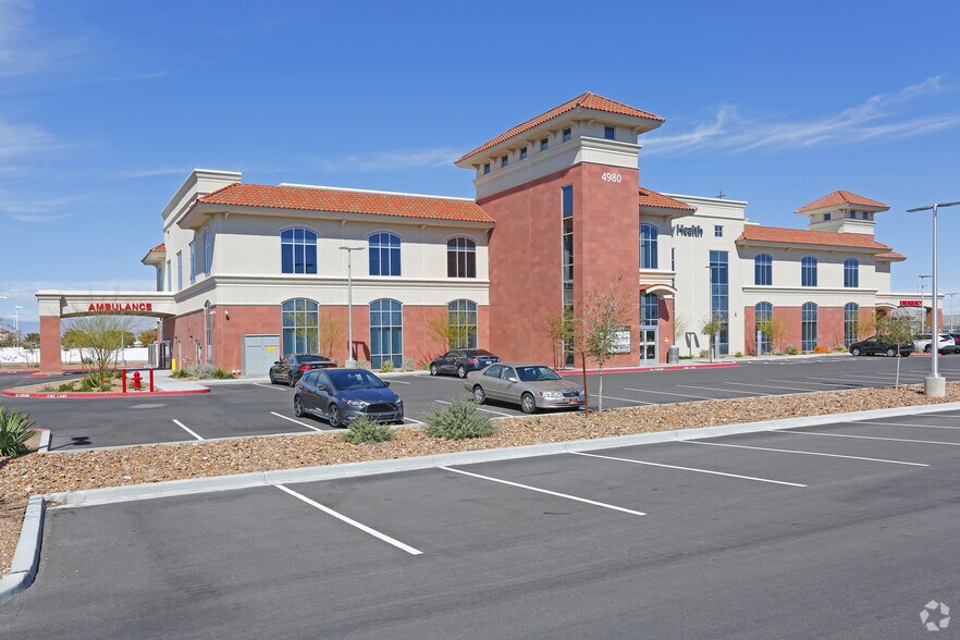 More Photos Of 4980 W Sahara Ave, Las Vegas Hospital For Lease