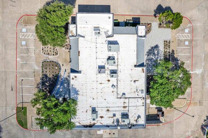More Photos Of 1801 N Plano Rd, Richardson Specialty For Sale