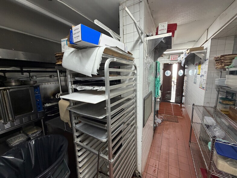 More Photos Of 3145 Brighton 4th St, Brooklyn Apartments For Lease