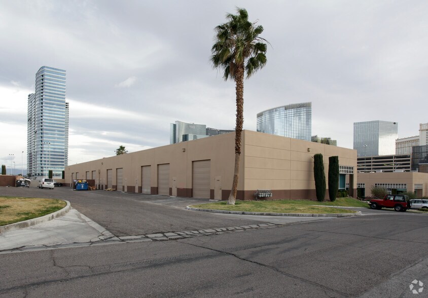 More Photos Of 3105-3137 W Tompkins Ave, Las Vegas Light Manufacturing For Lease