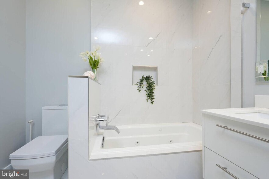 More Photos Of 1461 Chapin St NW, Washington Apartments For Sale