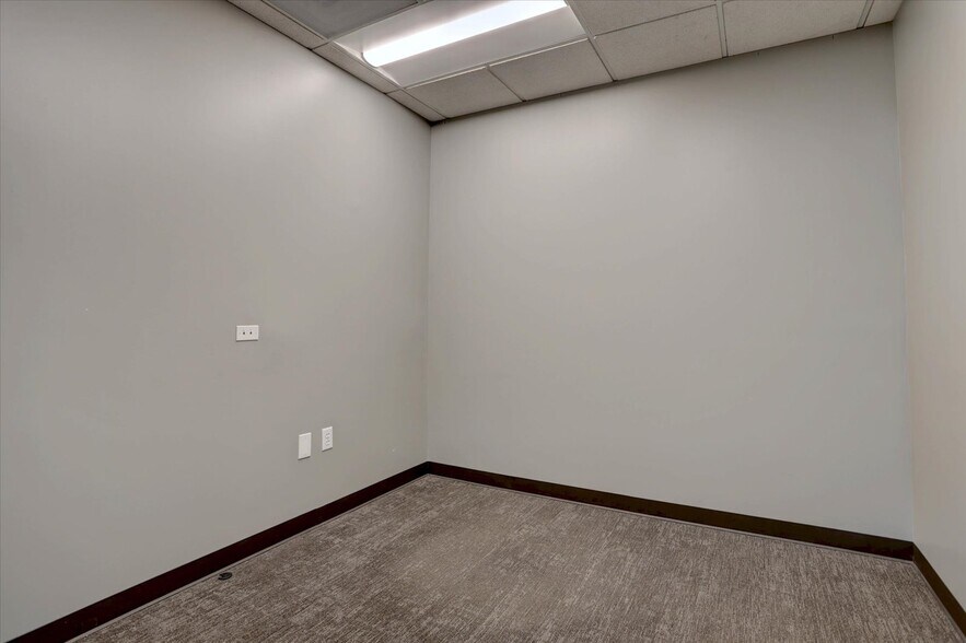 More Photos Of 140 E 19th Ave, Denver Office For Sale