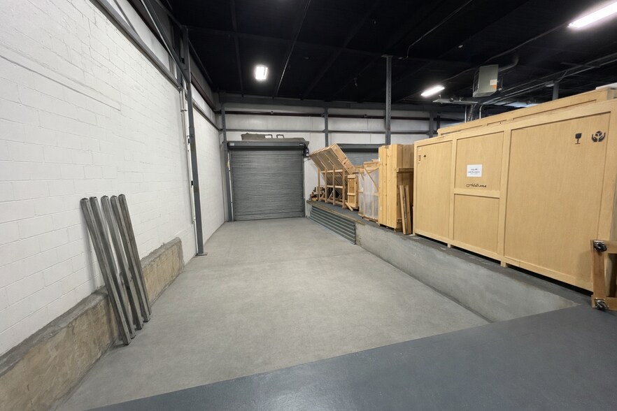 More Photos Of 30 Haven Ave, Mount Vernon Manufacturing For Sale