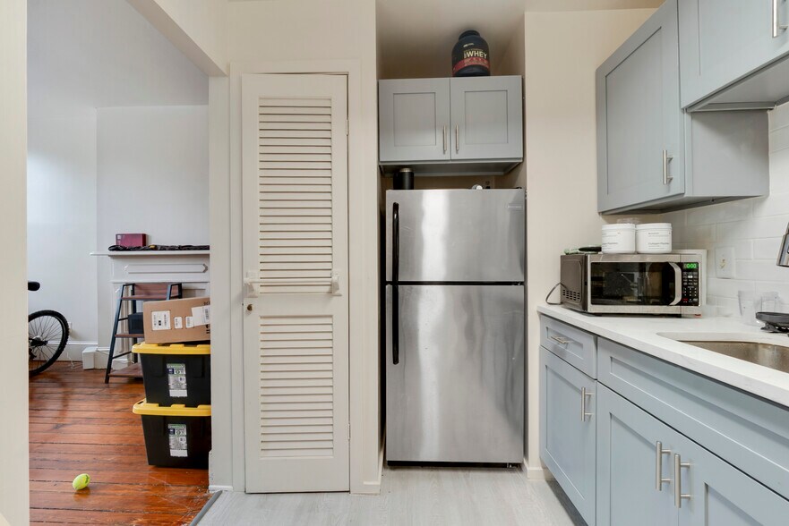 More Photos Of 645 N Paca St, Baltimore Apartments For Sale