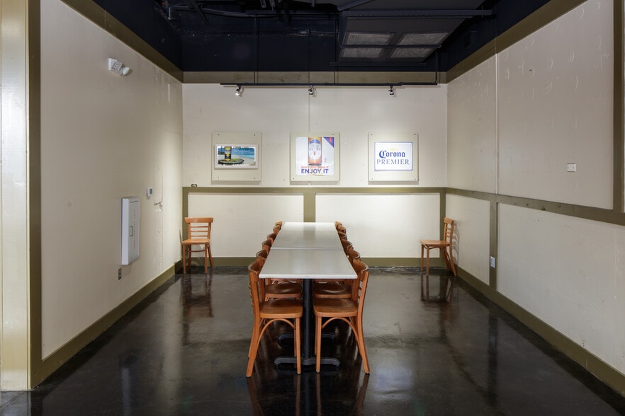 More Photos Of 100 Symphony Way, Anniston Sports And Entertainment For Sale