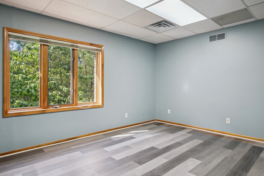 More Photos Of 1181 N Milford Rd, Milford Medical For Lease