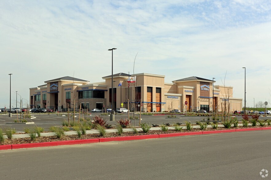 More Photos Of Interstate 5 & Beach Lake Rd, Sacramento Unknown For Lease